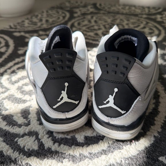 Jordan 4 Kids White and Gray Sneakers - Picture 2 of 6